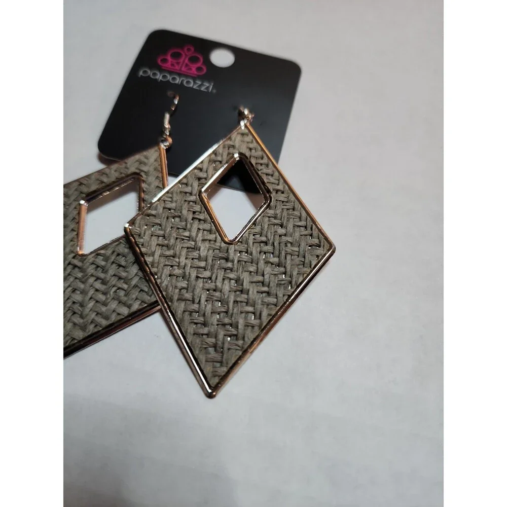Paparazzi Woven Wanderer Silver Diamond Geometric Earrings - NWT Modern
